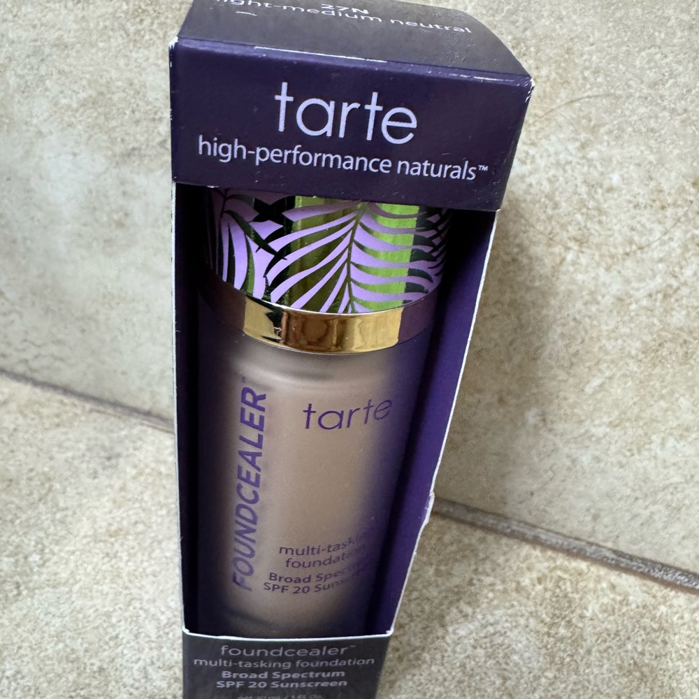 Tarte Babassu Foundcealer Multi-Tasking Foundation - Light/Medium Neutral 27N